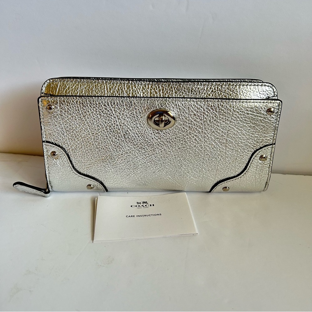 Coach Mercer Metallic Silver wallet